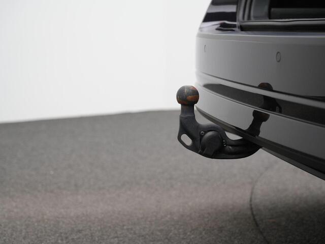 Skoda OCTAVIA Combi 1.0 e-TSI 110 pk DSG Business Edition | Trekhaak | Stoelverwarming | Navigatie | Adaptive Cruise