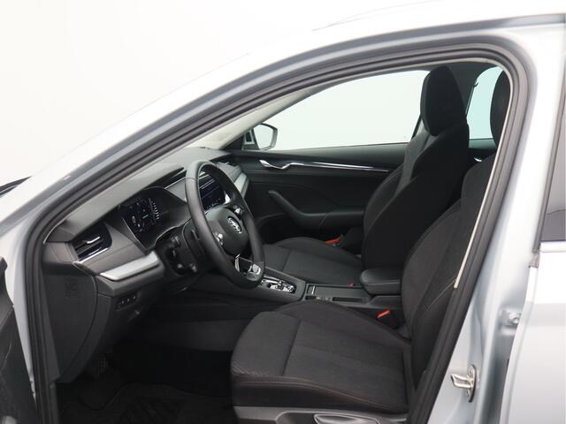 Skoda OCTAVIA Combi 1.5 e-TSI Business Edition Plus/ lage km/ zeer mooi!