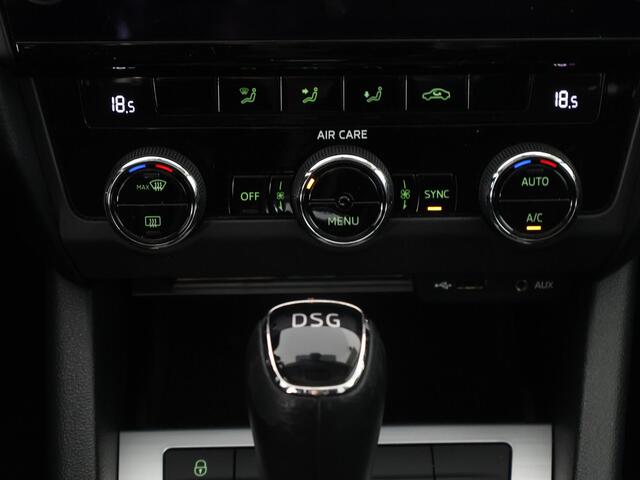 Skoda OCTAVIA Combi 1.0 TSI Greentech Ambition Business Automaat | Navigatie | Trekhaak | Privacy Glass |