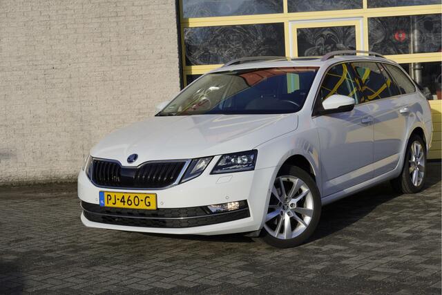Skoda OCTAVIA Combi 1.0 TSI Automaat! Style BJ2017 Lmv 17" | Led | Pdc | Navi | Keyless entry | Panoramadak | App-Connect | Dashboard verlichting | Canton Audio | Climate control | Cruise control | Verwarmde voorstoelen | Extra getint glas
