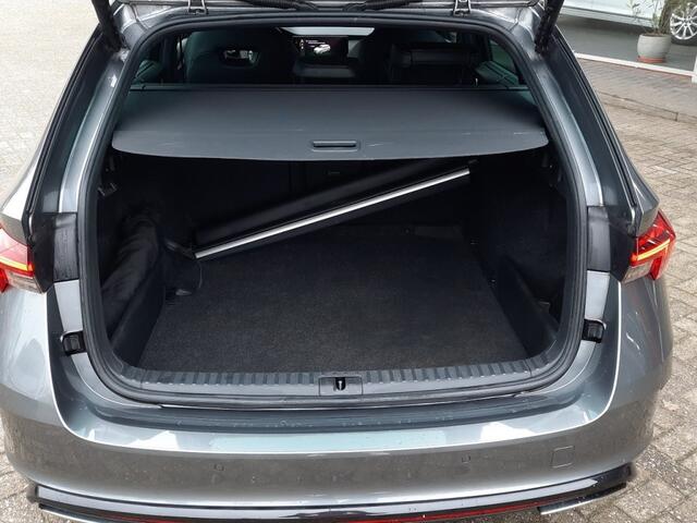 Skoda OCTAVIA 2.0 TDI DSG RS PANO-DAK/CAMERA/ACC/NAVI/CARPLAY/STOEL-STUURVERW