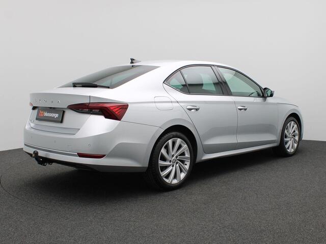 Skoda OCTAVIA 1.5 TSI Business Edition 150PK Trekhaak, 18" LM Velgen, Achteruitrijcamera, Keyless, LED, App-Connect,