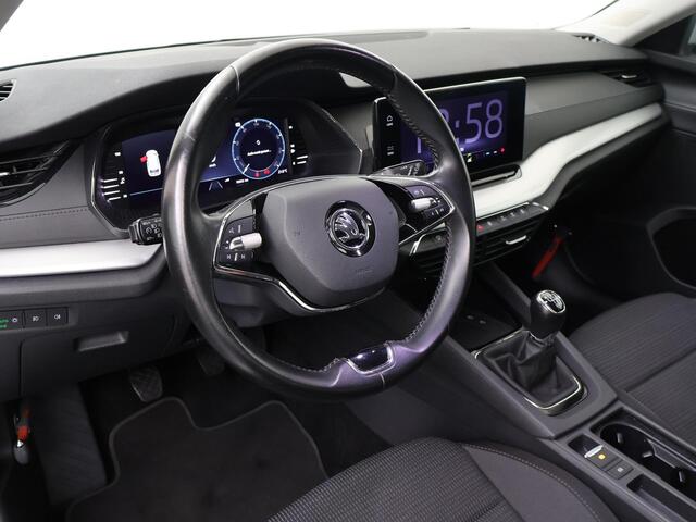 Skoda OCTAVIA Combi 1.0 TSI Business Edition | 110 PK | LED verlichting | Navigatiesysteem | Climate control |