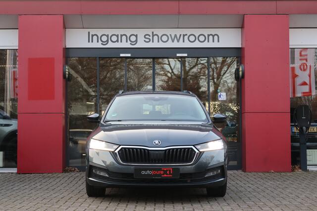 Skoda OCTAVIA Combi 1.0 TSI Ambition | Apple Carplay/Android Auto | Trekhaak | Climate Control | Cruise Control |