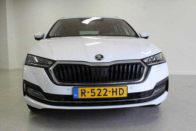 Skoda OCTAVIA Combi 1.0 e-TSI Business Edition Plus | WEGKL-TRHAAK | ACC | STOEL+STUUR/VERW | BLINDSPOT | DAB | CARPLAY |