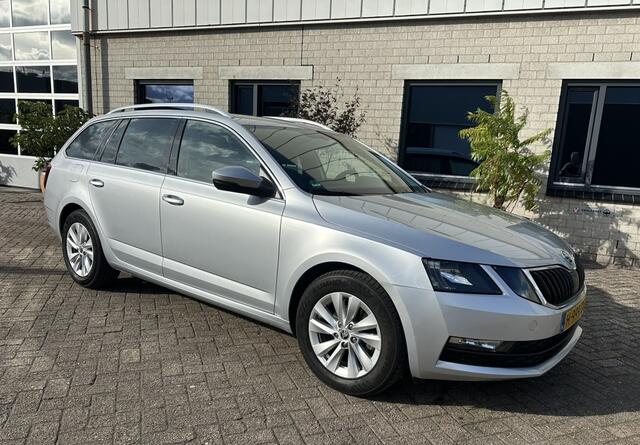 Skoda OCTAVIA 1.6 TDI Clever Ed.