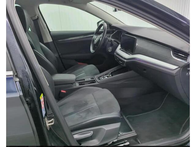 Skoda OCTAVIA Combi 1.0 e-TSI Automaat Business Edition Plus Navigatie Trekhaak Keyless 18 Inch Velgen Dab Carplay Stoel + Stuurverwarming Getint Glas NL Auto