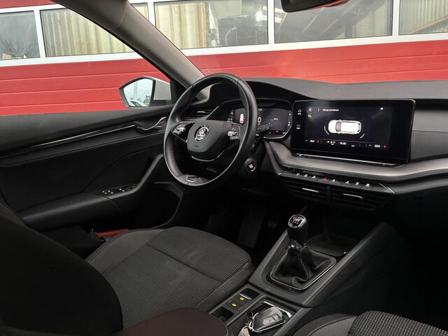 Skoda OCTAVIA Combi 1.0 TSI Business Edition TREKHAAK / FULL LED / CARPLAY / DAB+ / PDC / NAVI / CLIMA / ELEK KOFFER / NL-AUTO