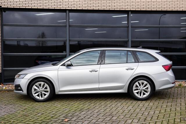 Skoda OCTAVIA Combi 1.0 e-TSI Business Edition Trekhaak|LED|Zuinig|