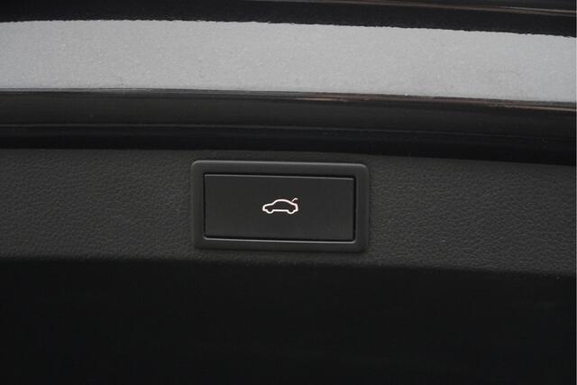 Skoda OCTAVIA Combi 1.0 TSI Business Edition BJ2021 Lmv 16" | Led V+A | Pdc | Navi | Dynamische knipperlichten | Elek. achterklep | App-Connect | Dashboard verlichting | Virtual cockpit | Climate control | Cruise control | Extra getint glas