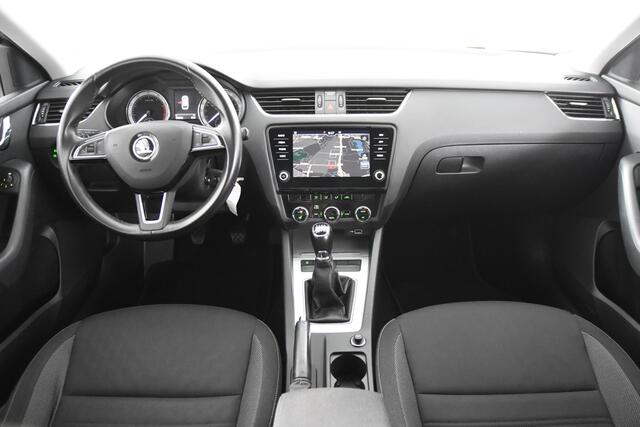 Skoda OCTAVIA Combi 1.0 TSI Ambition Combi *1ste Eigenaar*Navigatie*DAB*Trekhaak*