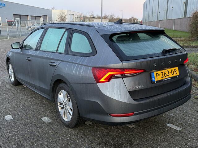Skoda OCTAVIA Combi BJR 2022 1.0 TSI 111 PK Business Edition FULL LED | CAMERA | NAVI | CARPLAY | CLIMA