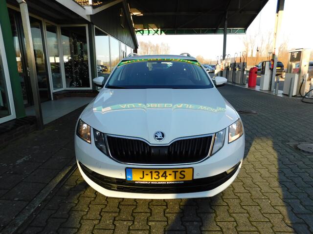 Skoda OCTAVIA 1.5TSI 150PK DSG BUSINESS! All-in Prijs! Trekhaak!
