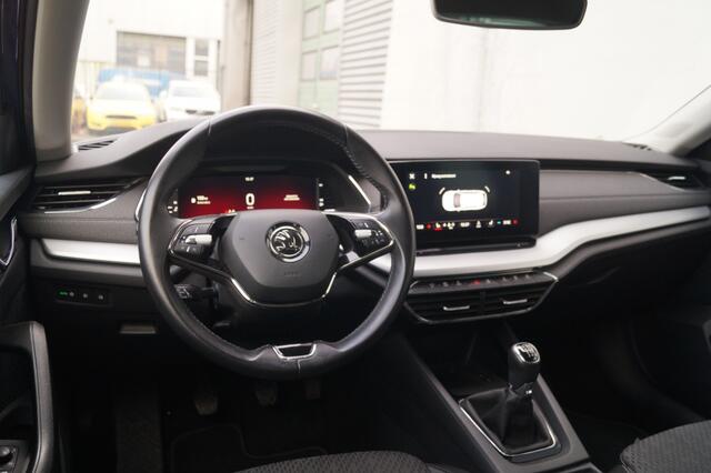 Skoda OCTAVIA Combi 1.0 TSI 110pk Business Edition Plus -NAVI-DIGI-ECC-