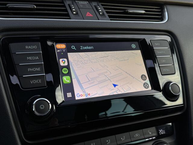 Skoda OCTAVIA Combi 1.2 TSI Greentech Style Pano/Trekhaak/Apple Carplay.