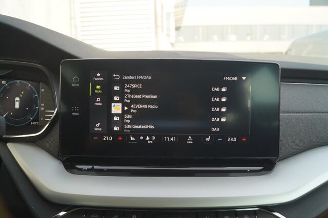 Skoda OCTAVIA Combi 1.0 TSI 110pk DSG Business Edition Plus -NAVI-ECC-DIGI-