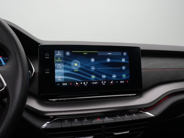 Skoda OCTAVIA 1.4 TSI 245 pk DSG RS iV PHEV Business | Panoramadak | Canton | Head-up display | Matrix LED | Stuur-/achterbankverwarming | Achteruitrijcamera