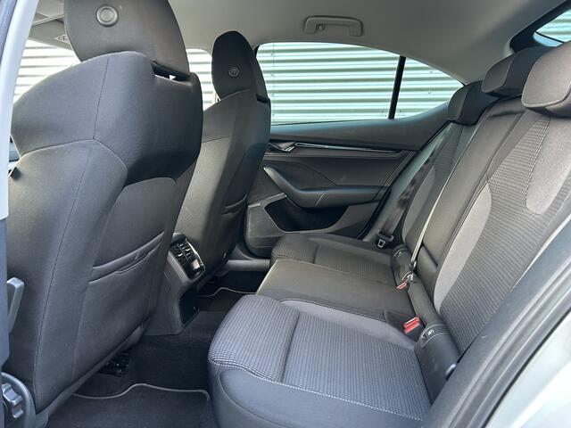 Skoda OCTAVIA 1.0 e-TSI Business Edition | 1e Eigenaar | Automaat | Virtual Cockpit | Sfeerverlichting |