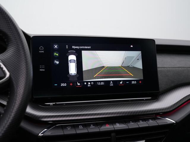 Skoda OCTAVIA Combi 1.4 TSI 245 pk DSG RS iV PHEV Business | Panoramadak | Geheugen-/massagestoelen | Head-up display | Canton | Matrix LED | Leder/alcantara