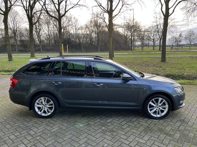 Skoda OCTAVIA Combi 1.4 TSI Greentech Style Business | AUTOMAAT | CARPLAY | CLIMA | CRUISE | NAVI | STOELVERW.