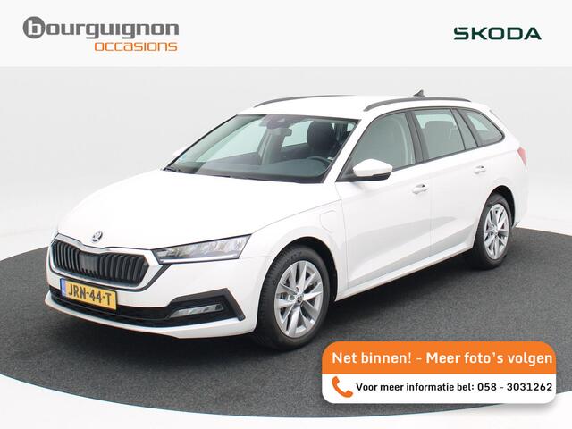 Skoda OCTAVIA Combi 1.4 TSI iV PHEV Business Edition | Cruise Control | Climate Control | Parkeersensoren | Carplay | 17 Inch | 27.323 Km!!