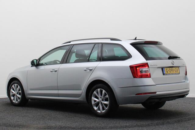 Skoda OCTAVIA Combi 1.0 TSI Greentech Business Edition Climate, Cruise, Camera, Apple Carplay, Elektrisch Pakket, 16''