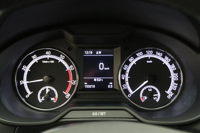 Skoda OCTAVIA Combi 1.0 TSI Greentech Business Edition Climate, Cruise, Camera, Apple Carplay, Elektrisch Pakket, 16''