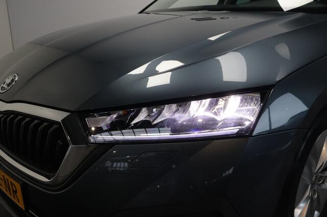 Skoda OCTAVIA Combi 1.5 TSI First Edition 150PK | Trekhaak | Stoelverwarming | Carpl