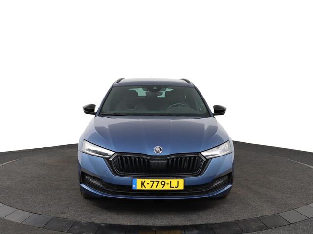 Skoda OCTAVIA Combi 1.0 e-TSI Sport Business |NAP |1e eigenaar |Dealeronderhouden|Trekhaak|Apple carplay