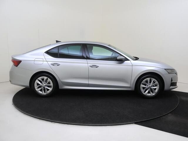 Skoda OCTAVIA 1.5 TSI MHEV Business Edition