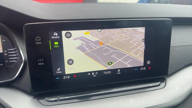 Skoda OCTAVIA Combi 1.0 e-TSI Business Edition AUTOMAAT / TREKHAAK / CLIMA / CARPLAY / FULL LED / PDC / BLUETOOTH / CRUISE / NL-AUTO