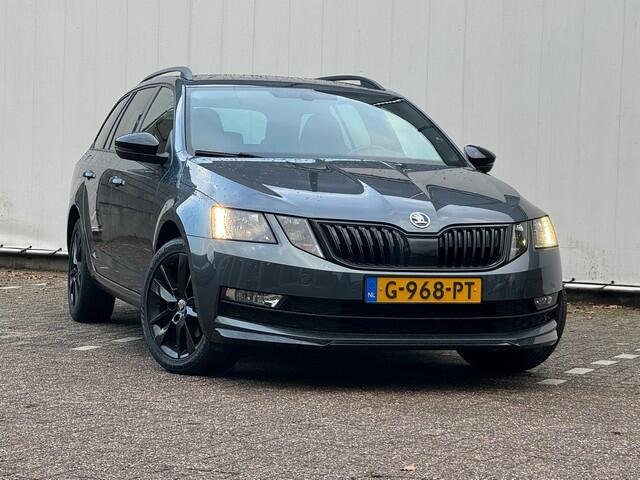 Skoda OCTAVIA Combi 1.0 TSI Greentech Sport Business met Navigatie, Trekhaak, Zwarte hemel, Zwarte Accenten!