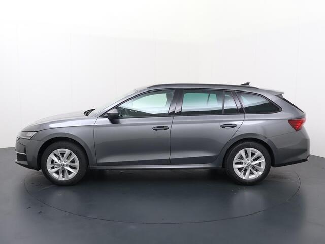 Skoda OCTAVIA Combi Business Edition Plus 1.5 TSI 115 PK | Navigatie | Sunset | 17'' Lichtmetalen velgen | Travel Assist |