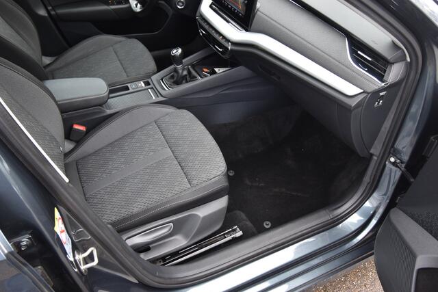 Skoda OCTAVIA Combi 1.0 TSI Business Edition Plus , VIRTUAL COCKPIT , A UITRIJ CAM , LED KOPL , NAVI , CLIMATR , ST+STUUR VERW ,