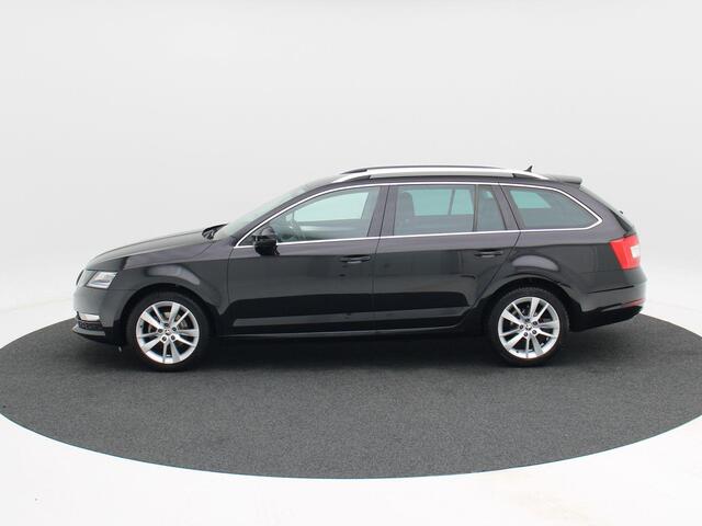 Skoda OCTAVIA Combi 1.0 TSi 115 Pk Automaat Ambition Business | Trekhaak | Navigatie | CarPlay | Stoelverwarming | 17 Inch | 85.572 Km!