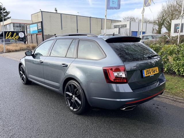 Skoda OCTAVIA Combi 2.0 TSI RS230 DSGoPanooACC