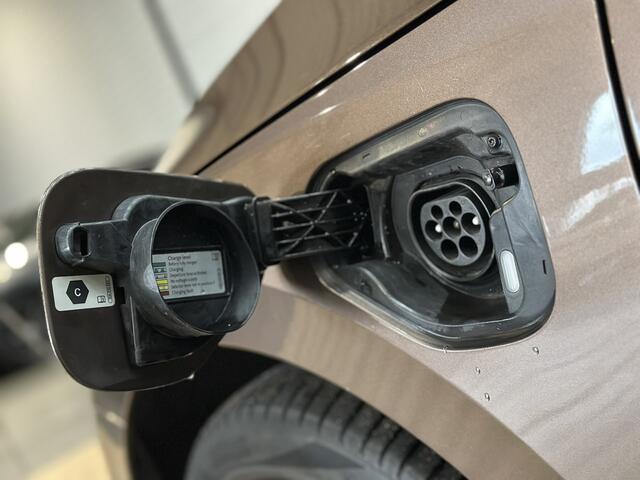 Skoda OCTAVIA 1.4 TSI iV PHEV Business Edition Plus Airco ECC | LED | Virtual | Trekhaak | Sfeer | Adaptive Cruise | Stuurverwarming | Apple Carplay Android Auto | Isofix | NAP |