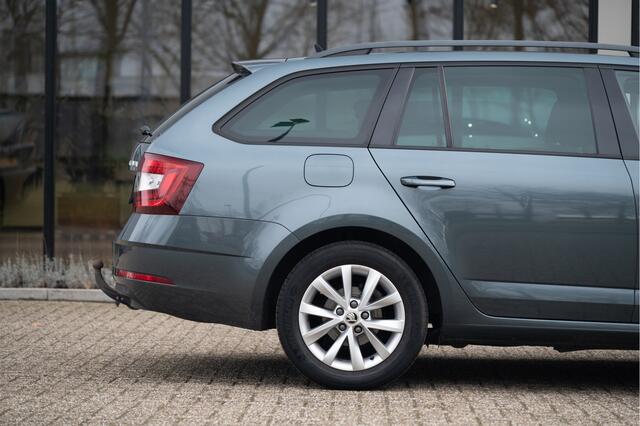 Skoda OCTAVIA Combi 1.0 TSI Greentech Ambition Business | Navi | Afn. Trekhaak | Apple CarPlay | PDC V+A | Stoelverw.