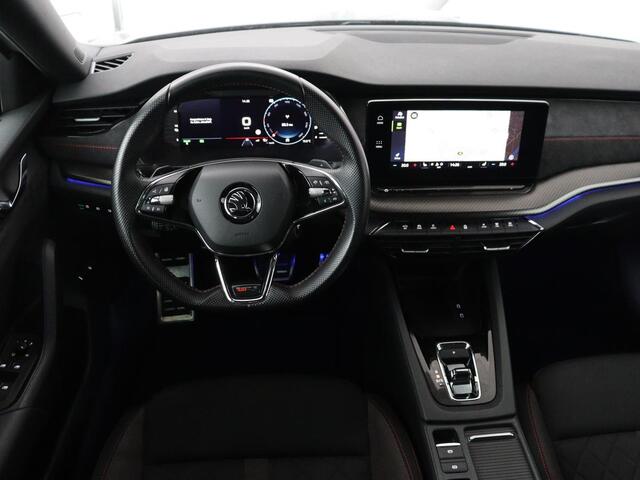 Skoda OCTAVIA 1.4 TSI RS iV PHEV Business | Stoelverwarming | Adaptive cruise | Side Assist | Camera | Alcantara | Matrix LED | Carplay | Sfeerverlichting | Navigatie |