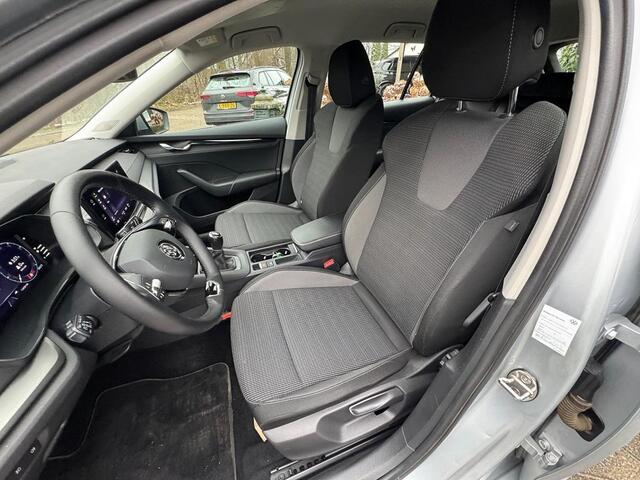 Skoda OCTAVIA Combi 1.0 TSI 110pk Bns Ed ecc,navi,lmv,pdc,trekhaak