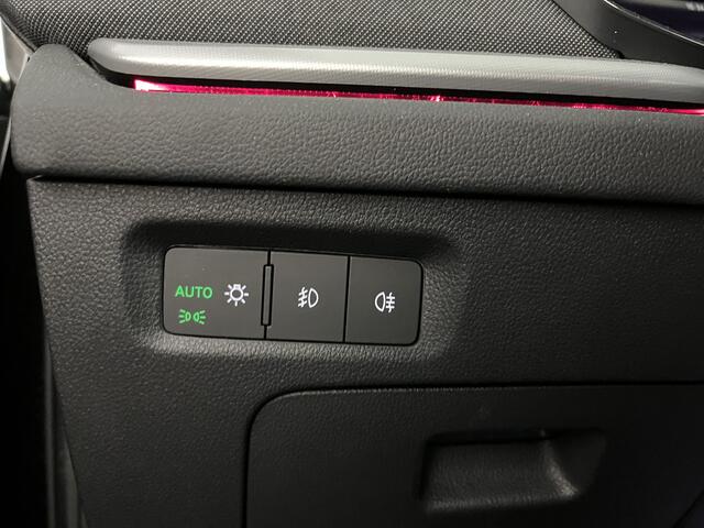 Skoda OCTAVIA Combi 1.4 TSI iV PHEV Style / AUTOMAAT/ PANO/ CAMERA/ PARK. SENSOREN/ DODE HOEK/ MEMORY SEATS/ KEYLESS/ ELEK. ACHTERKLEP/ SMARTLINK/ STOELVERWARM./ ADAPT. CRUISE/ NAVI/ CLIMA/ DAB