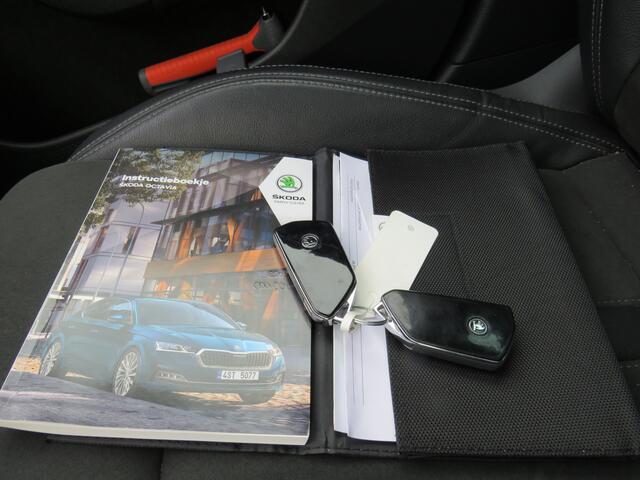 Skoda OCTAVIA Combi 1.0 TSI 111Pk Business Edition Plus * Rijklaarprijs incl. garantie * Pano-dak * Camera * Electr. A-Klep * Led Koplampen * Dig. Cockpit *