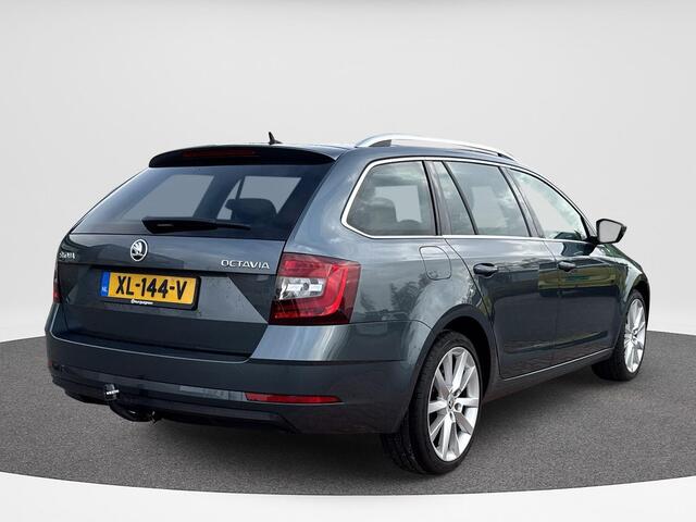 Skoda OCTAVIA Combi 1.5 TSI Greentech Style Business | Automaat | 150Pk | Pano Dak | Trekhaak | Leder | Canton Sound |