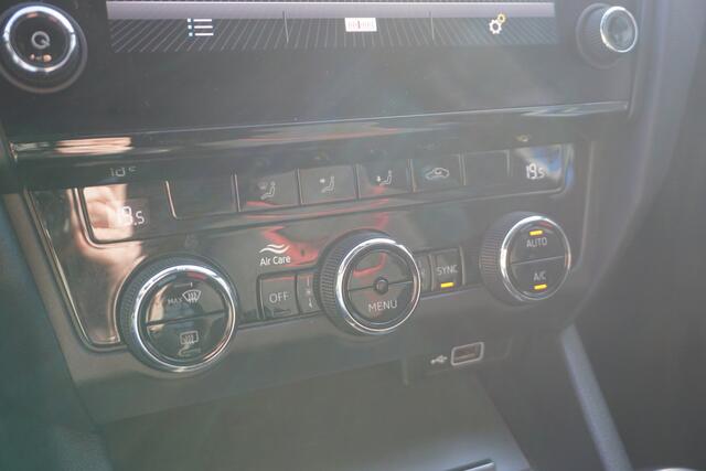 Skoda OCTAVIA Combi 1.0 TSI Greentech Sport | TREKHAAK | SPORTSTOELEN | CARPLAY |