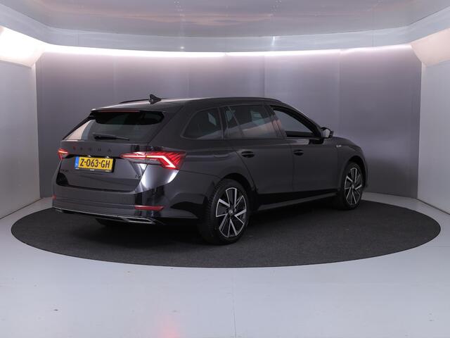 Skoda OCTAVIA Combi 1.4 TSI iV PHEV Sportline Business 204pk | Adaptieve cruise controle | 18 inch lichtmetalen velgen | Navigatie |