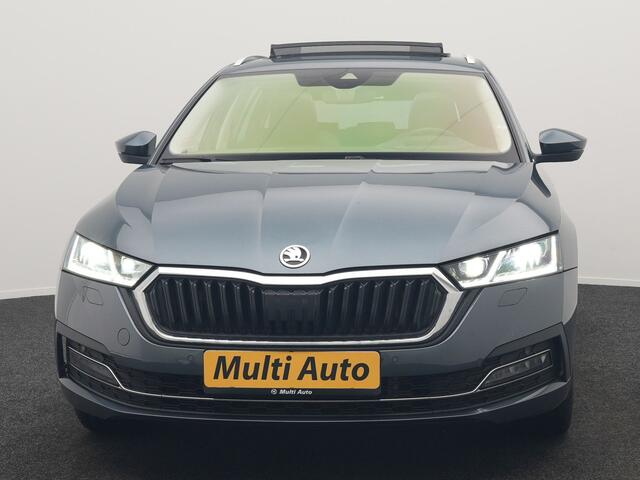 Skoda OCTAVIA Combi 1.4 TSI Sportline Business Plug In Hybrid 204pk Dealer O.H PHEV | Panodak | Adaptive Cruise | Lederen Sportstoelen Massage & Memory | Head Up | Virtual | Camera & Parkassist | 18"L.M | Keyless |