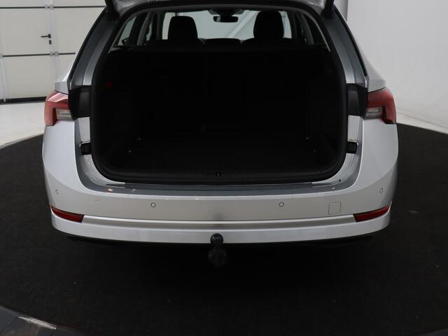 Skoda OCTAVIA 1.0 TSI Business Edition | Trekhaak | Carplay | Navigatie | Full LED | Parkeerhulp | Climate control | Digital Cockpit | Bluetooth