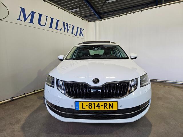 Skoda OCTAVIA Combi 1.0 TSI Greentech Style Business / Trekhaak / LED / Pano