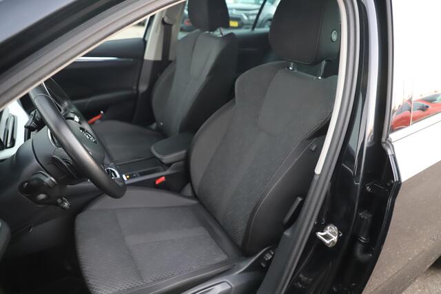 Skoda OCTAVIA Combi 1.0 e-TSI Business Edition Plus Automaat Virtual Cockpit 17 inch LMV Adaptive Cruise LED Sfeerverlichting Elektrische Achterklep