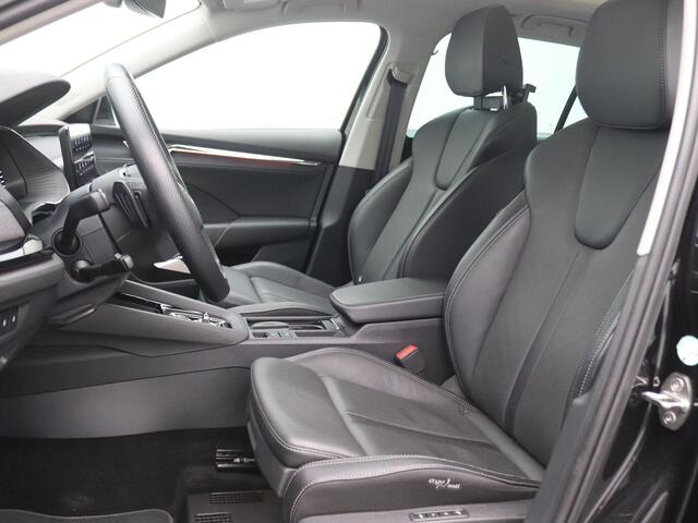 Skoda OCTAVIA Combi 1.4 TSI iV PHEV Business Edition Plus 204PK DSG Pano-Schuifdak, Leder, Trekhaak, Head-Up Display, Memorystoel, Virtual Pedal, 18" LM Velgen, Keyless, Matrix LED-Verlichting